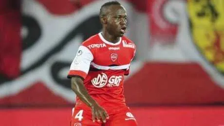 Valenciennes : Enza Yamissi tacle ses coéquipiers