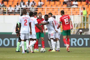 Maroc-RDC : Bounou charge Mbemba !