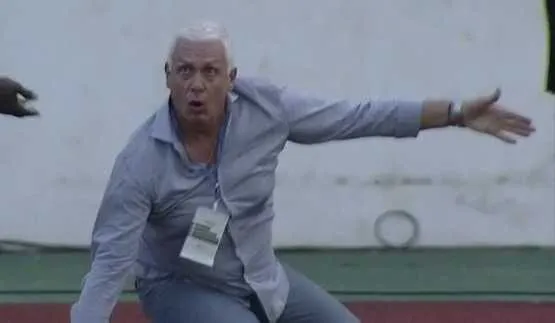 Soudan&nbsp;: le s&eacute;lectionneur Velud bouscul&eacute; par un arbitre en plein match&nbsp;!