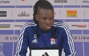 OL : “on va faire la course, vous allez voir…” Bertrand Traoré rembarre un journaliste !