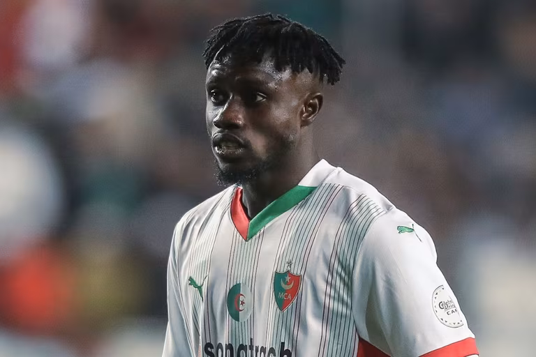 Ligue des champions-Coupe CAF : l&rsquo;AS FAR Rabat et le MC Alger n&rsquo;avancent pas, l&rsquo;USMA gagne au Maroc&hellip;