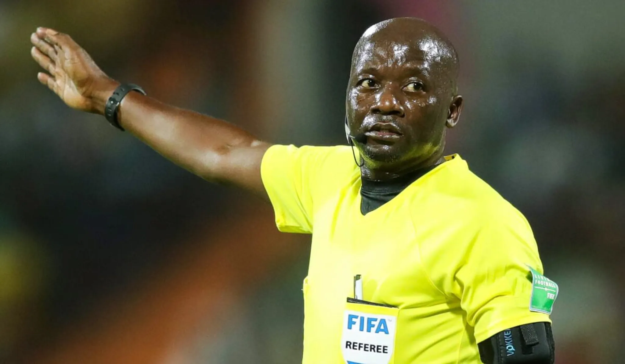 CAN 2023 (Q)&nbsp;: l&rsquo;arbitre de B&eacute;nin-Rwanda suspendu 6 mois&nbsp;! (officiel)