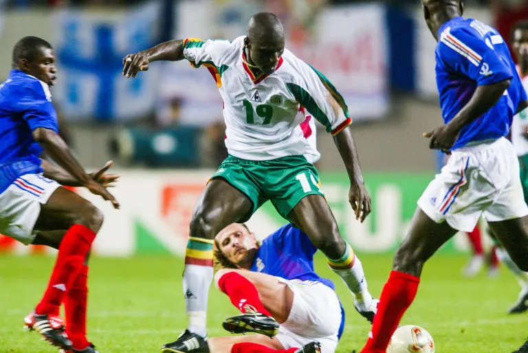 France &ndash; S&eacute;n&eacute;gal : &ldquo;avant de mourir, Bouba m&rsquo;a dit&hellip;&rdquo;, Papa Bouba Diop le h&eacute;ros de 2002 dans toutes les m&eacute;moires avant le choc de la Coupe du monde