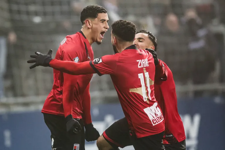 Mercato : le meilleur buteur de Botola quitte le Maroc