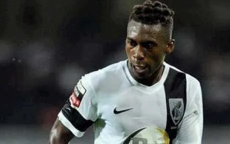 Exclu pour un coup de t&ecirc;te, Addy crie au racisme