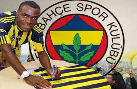 Emenike d&eacute;barque &agrave; Fenerbah&ccedil;e