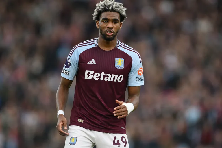 Transfert d&rsquo;Ibrahim Mbaye : le d&eacute;tail qui montre qu&rsquo;Aston Villa ne le consid&egrave;re pas comme un simple pari