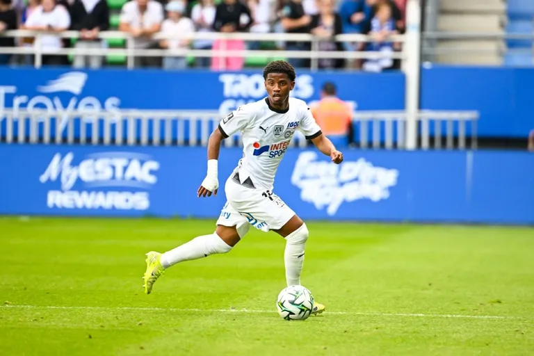 CAN 2025 : R&eacute;my Vita (Comores) avertit le Maroc