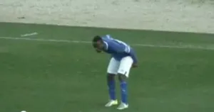 Dally, un but, une exhibition, un carton rouge