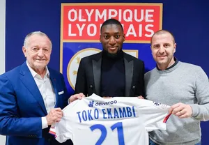 Lyon : le bizutage de Toko-Ekambi !