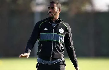 C&ocirc;te d&rsquo;Ivoire : &agrave; 39 ans, Copa Barry range les gants