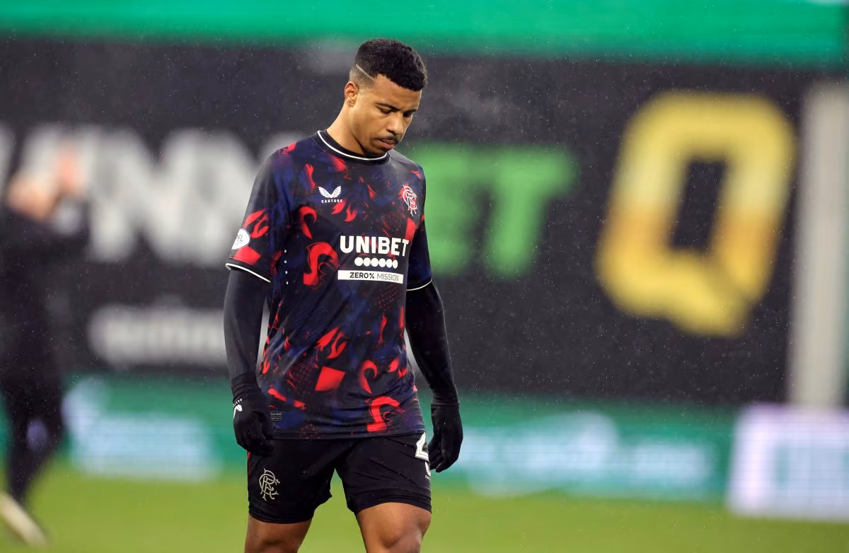 Hamza Igamane bloqu&eacute; par son coach