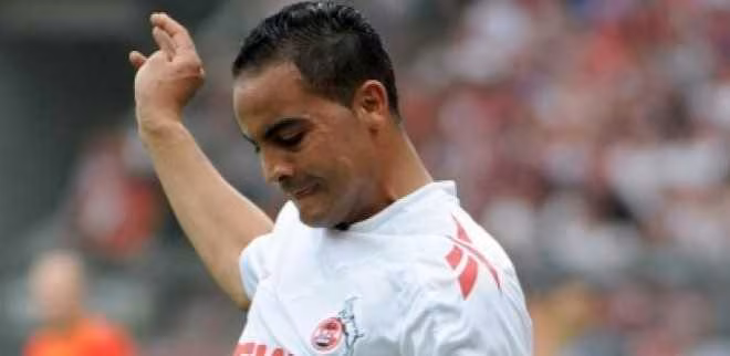 La superbe frappe des 35 m&egrave;tres d&rsquo;Ammar Jemal