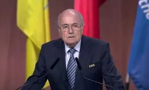 Blatter repart pour un 5e mandat à la tête de la FIFA