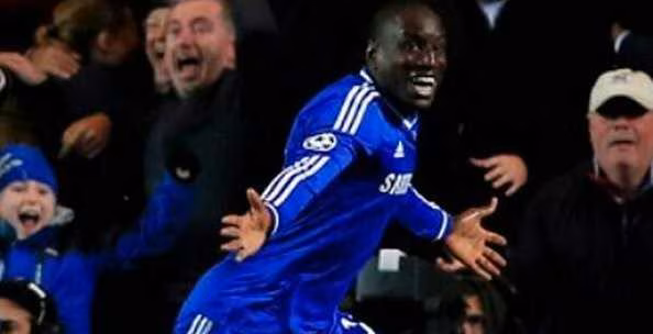 Chelsea : Demba Ba assomme Liverpool et relance la course au titre