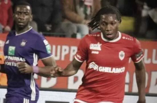 Antwerp : Mbokani pas un tr&egrave;s gros bosseur ? Un co&eacute;quipier balance !