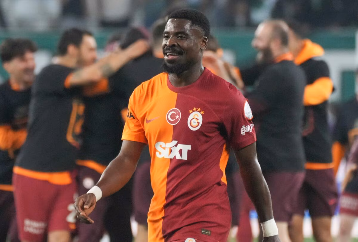 Galatasaray : le tacle d&rsquo;Aurier pour annoncer son d&eacute;part&nbsp;!