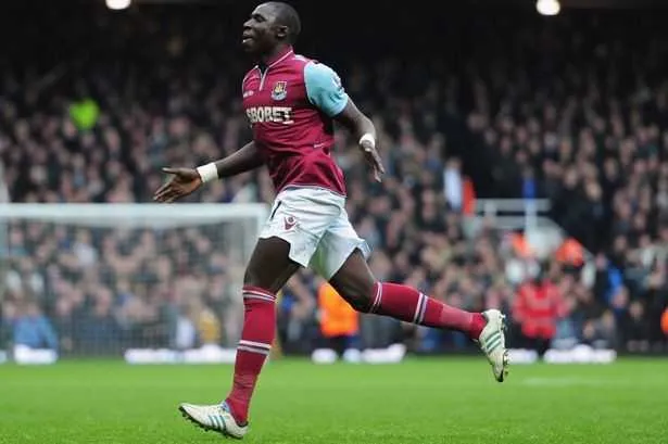 West Ham et Diam&eacute; freinent Manchester United
