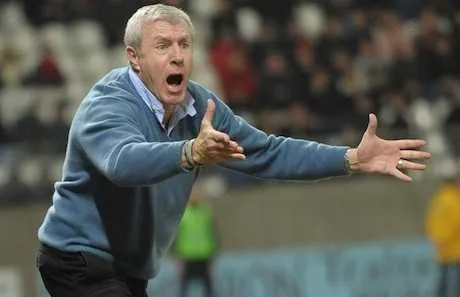 Guin&eacute;e : Luis Fernandez hausse le ton