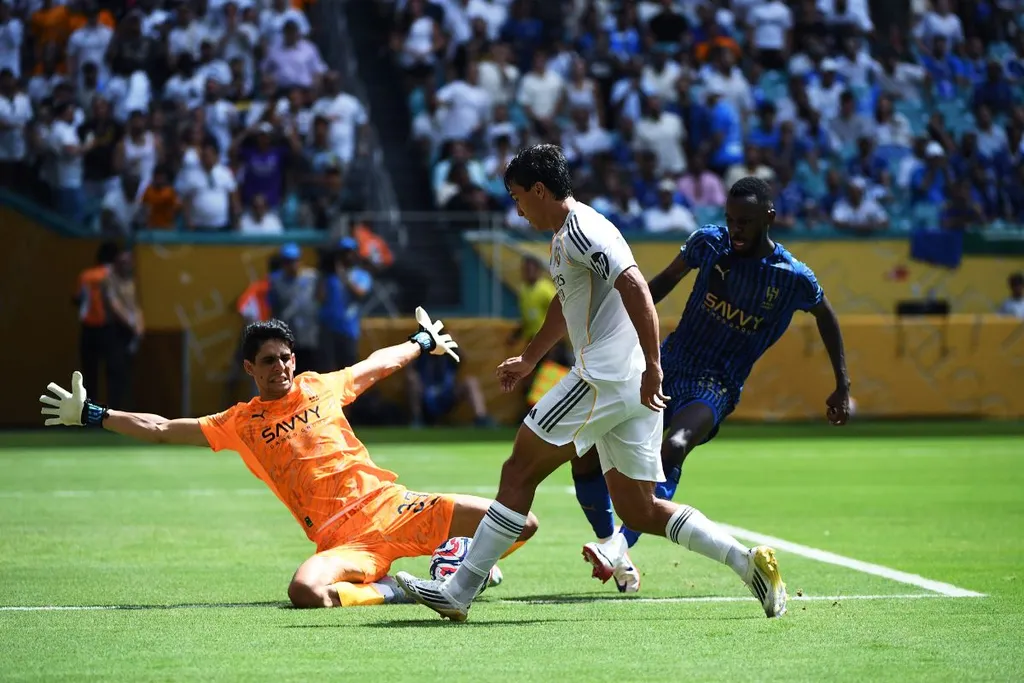 Yassine Bounou, Al-Hilal