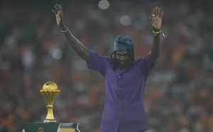 Emmanuel Adebayor : “j’ai mal, je n’en dors pas la nuit…”