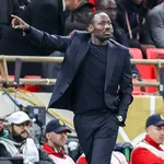 Maroc : 3 lat&eacute;ral gauche, la polyvalence de Mazraoui&hellip; Qu&rsquo;est-ce que Ouahbi mijote avec sa d&eacute;fense ?