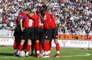 Algérie : grève en plein match contre le plafonnement des salaires