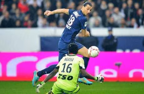 Le but gag d&rsquo;Ibrahimovic face &agrave; Agassa