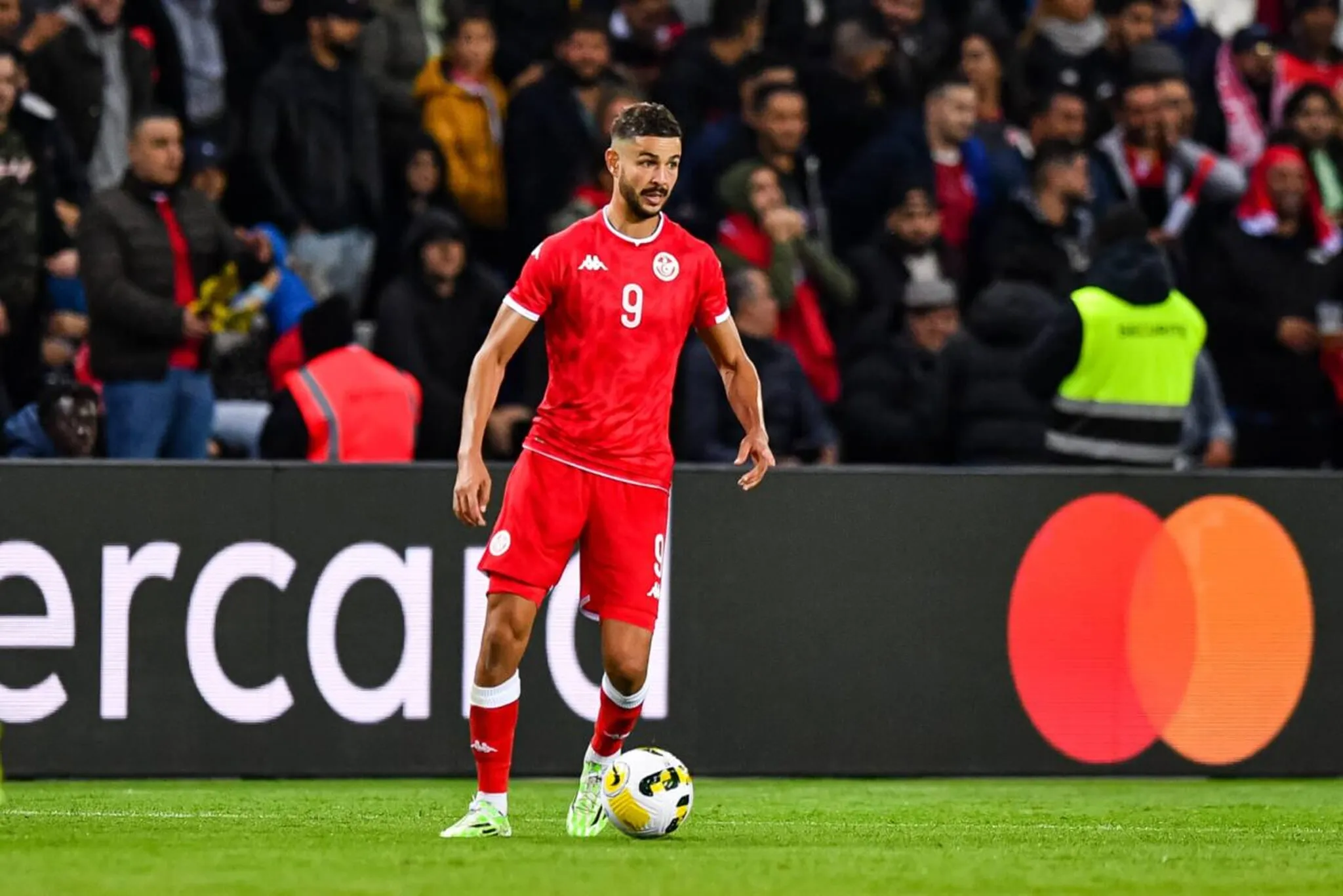 Tunisie : Ben Ouanes joue en club, une &eacute;norme pol&eacute;mique &eacute;clate !