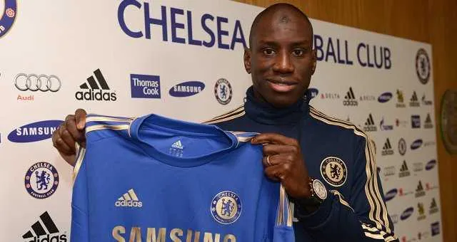 Demba Ba d&eacute;barque &agrave; Chelsea