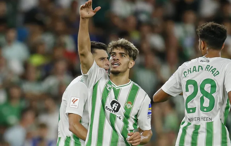 Ez Abde propulse le Maroc vers un impressionnant tripl&eacute; en coupes d&rsquo;Europe