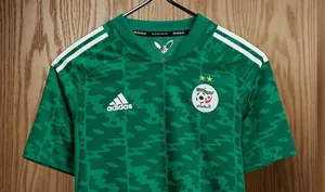 Algérie : les Fennecs dévoilent leur nouveau maillot extérieur !