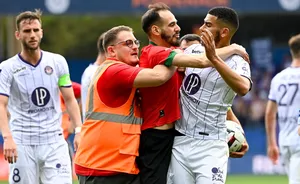 Maroc : câlin avec Aboukhlal et… garde à vue pour un supporter !
