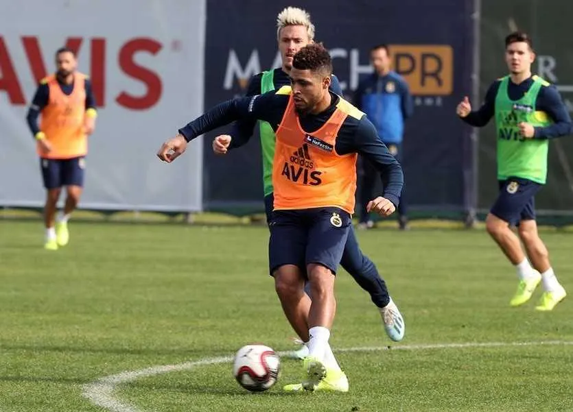 Mercato &ndash; Fenerbah&ccedil;e&nbsp;: dans l&rsquo;attente, Falette s&rsquo;impatiente&hellip;