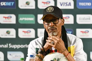 Cameroun : une ardoise XXL à régler avec Rigobert Song !