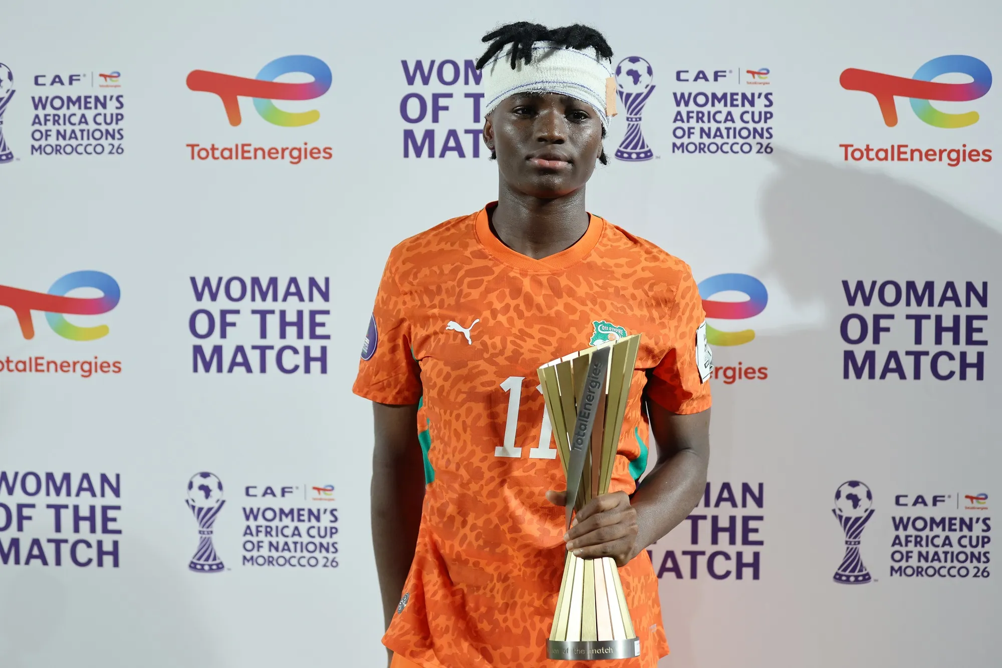 N'Sira Ou&eacute;draogo avec la C&ocirc;te d'Ivoire f&eacute;minine