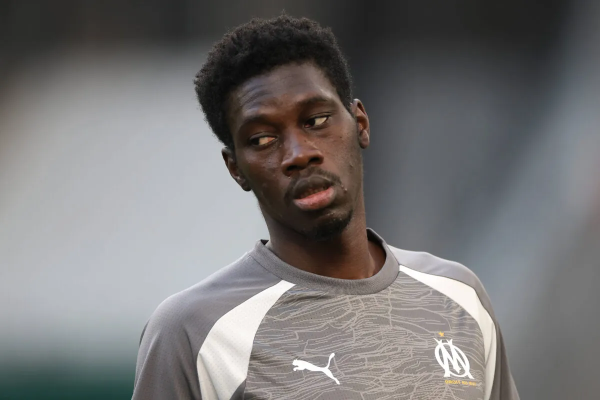OM : Isma&iuml;la Sarr se fait prendre son num&eacute;ro !