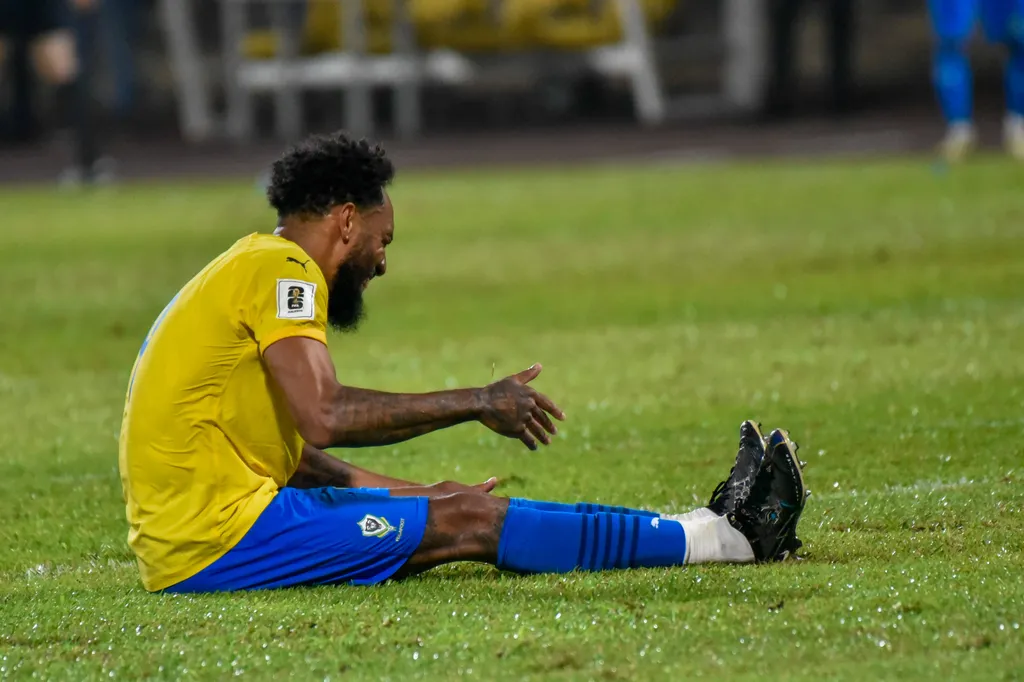 Pierre-Emerick Aubameyang , Gabon