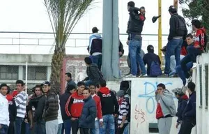 Tunisie : l’Espérance Tunis aux commandes, le Club Africain agressé