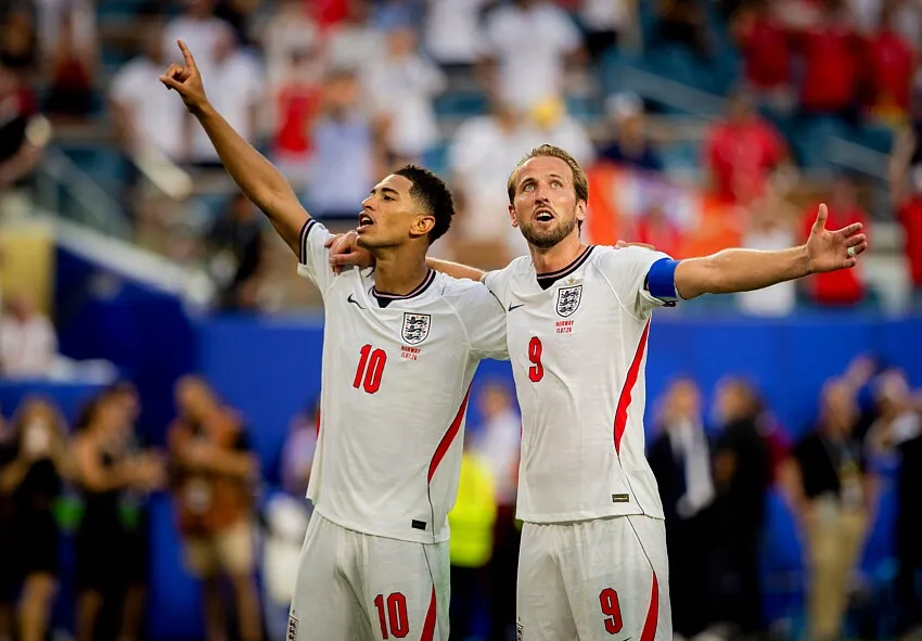 Jude Bellingham et Harry Kane , Angleterre