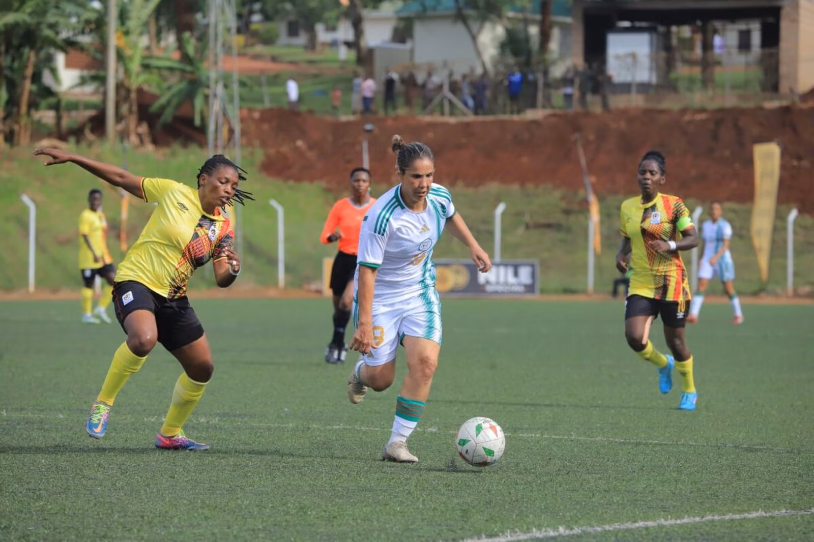CAN 2024 (F)&nbsp;: le gros coup de l&rsquo;Alg&eacute;rie en Ouganda