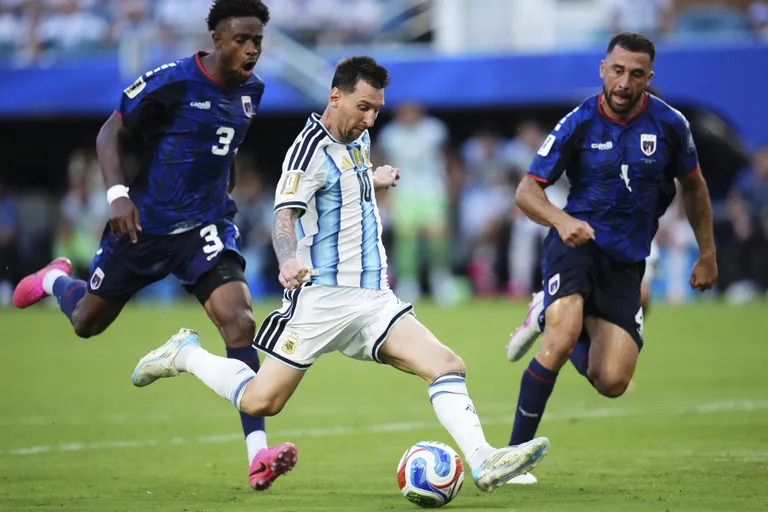 Coupe du monde 2026 : le Cap-Vert &eacute;limin&eacute; avec les honneurs apr&egrave;s avoir tenu t&ecirc;te &agrave; l&rsquo;Argentine jusqu&rsquo;au bout de la nuit