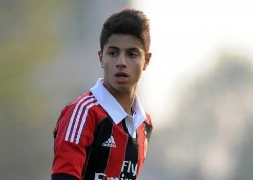 Hachim Mastour, l&rsquo;&eacute;toile milanaise dont r&ecirc;ve le Maroc