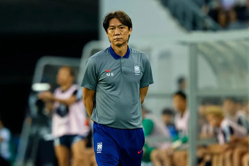 Hong Myung-bo , Cor&eacute;e du sud