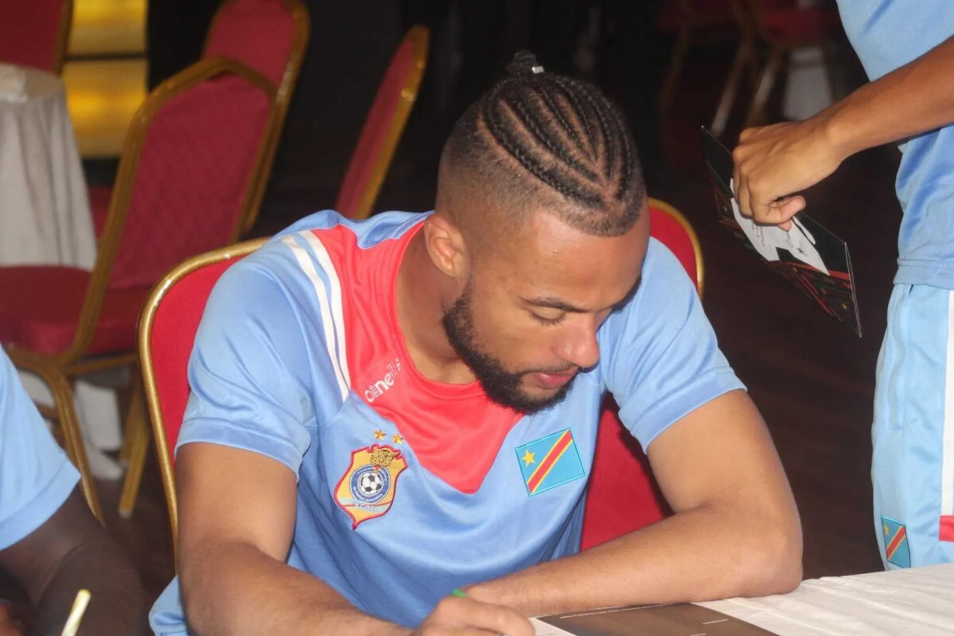 Mercato&nbsp;: Kiassumbua et Koro Kon&eacute; prolongent au Servette