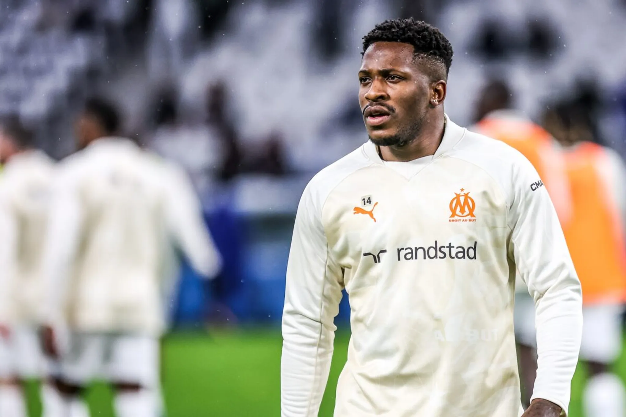 OM : Moumbagna r&eacute;pond aux critiques