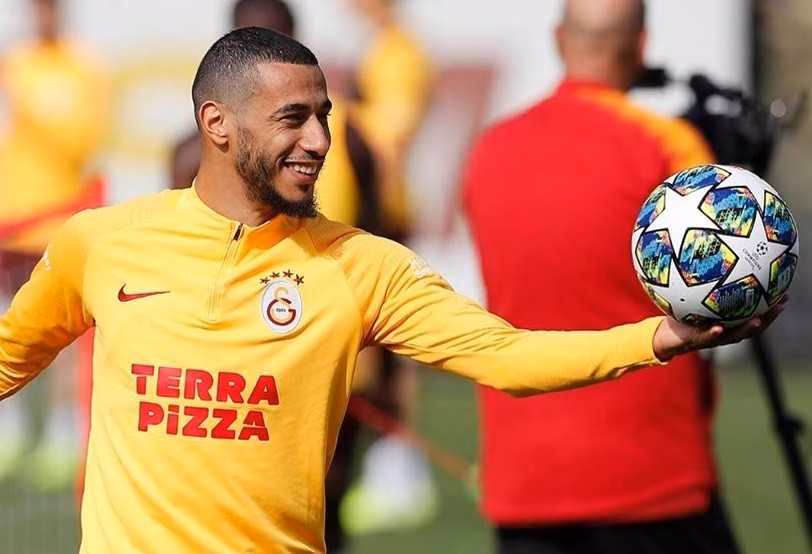 Galatasaray&nbsp;: Belhanda &eacute;pingle les dirigeants et se fait virer&nbsp;! (officiel)