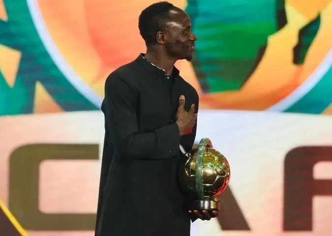 Liverpool &ndash; CAF Awards : le geste de Man&eacute; qui fait le buzz