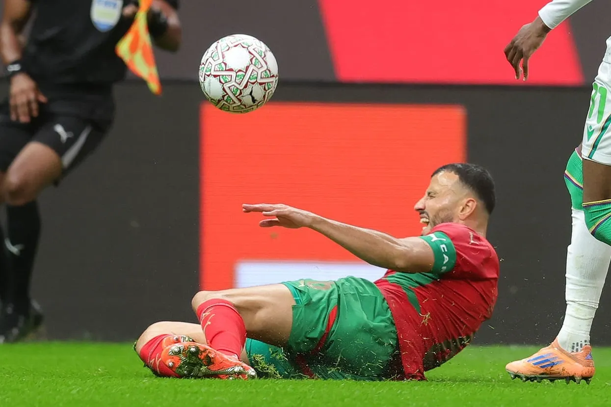 Maroc-Comores : Romain Sa&iuml;ss, les larmes et la sortie pleine d&rsquo;&eacute;motion