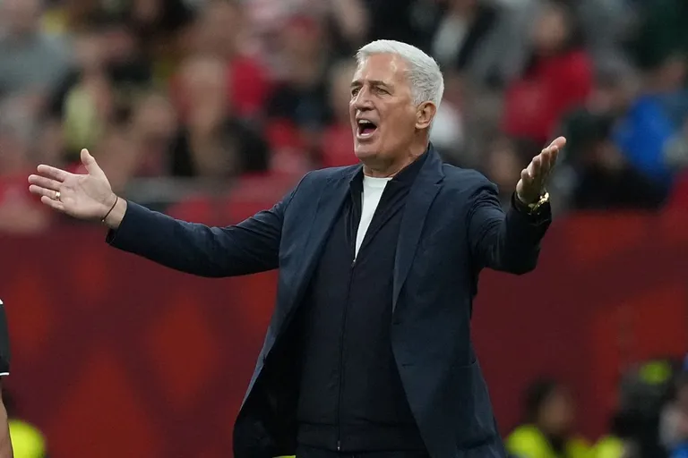 Alg&eacute;rie : la sortie lunaire de l&rsquo;adjoint de Petkovic apr&egrave;s l&rsquo;&eacute;limination &agrave; la Coupe du monde 2026